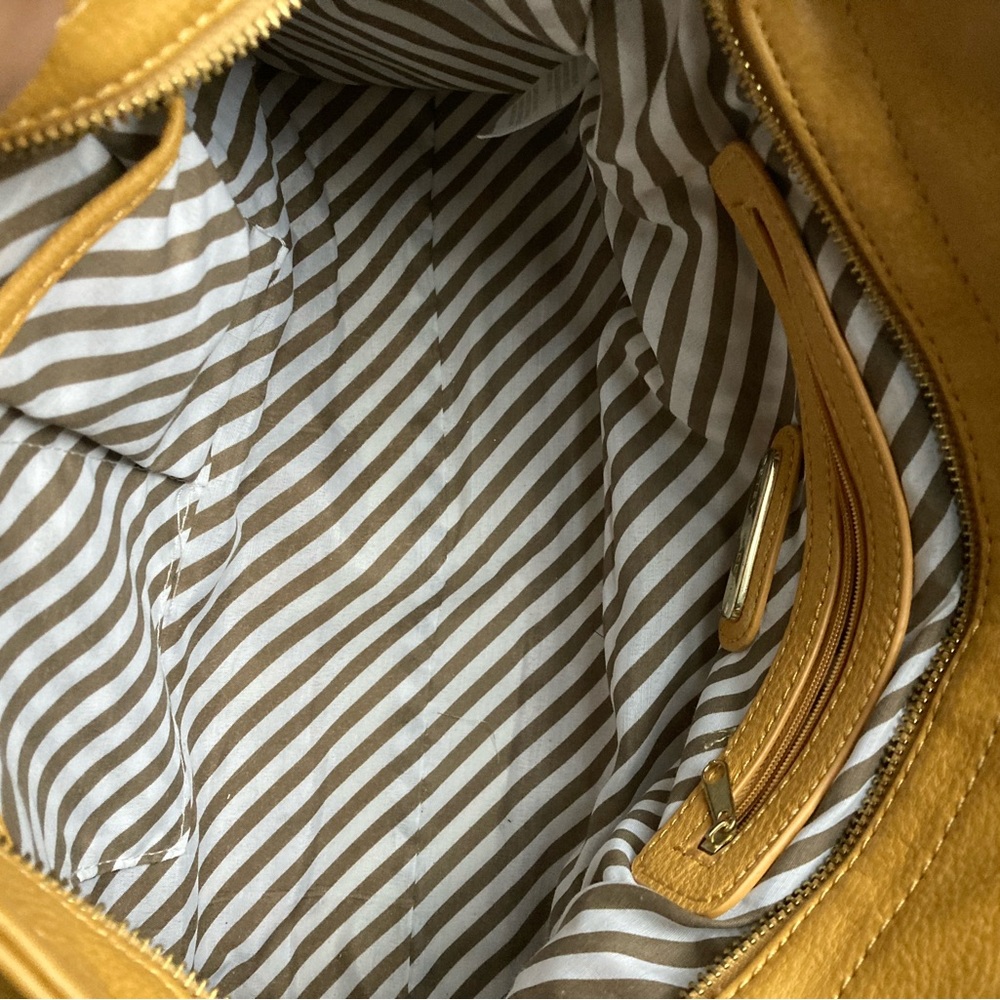 Steven by STEVE MADDEN LEATHER BAG Mustard tone. leather handbag. - Picture 5 of 12